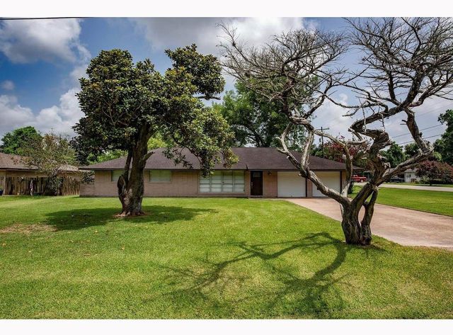 117 Lazy, Lake Jackson, TX, 77566
