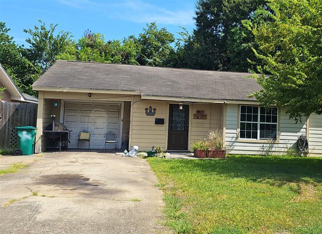 1204 Natchez