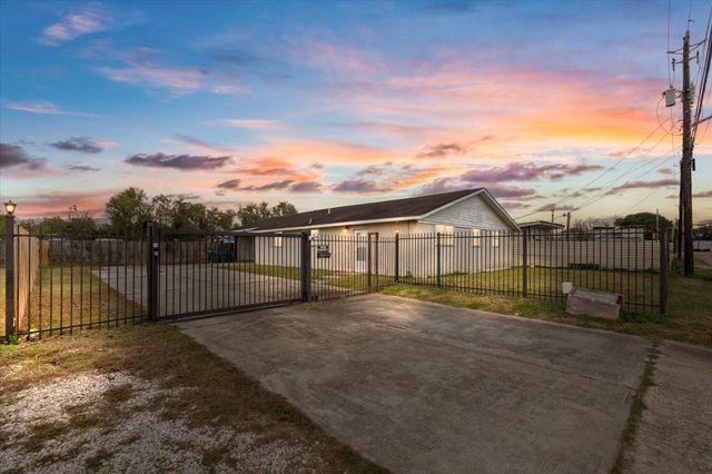 2910 San Augustine, Pasadena, TX, 77503