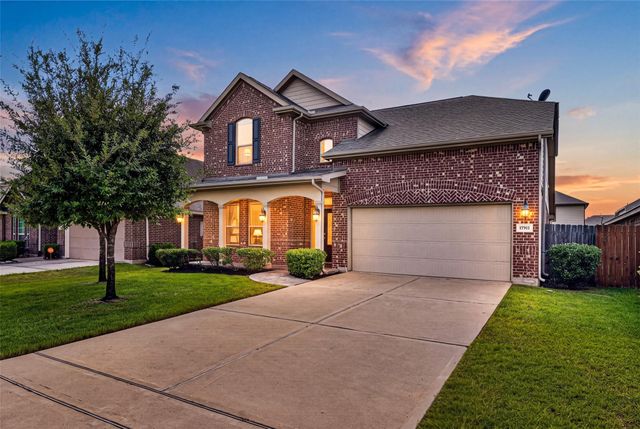  17911 Shadow Oak Dr, Cypress, TX 77429