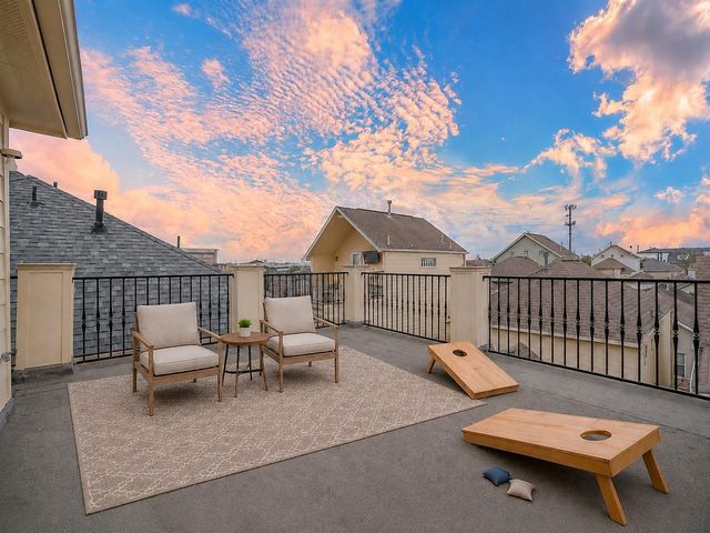 5938 Kansas, Houston, TX, 77007