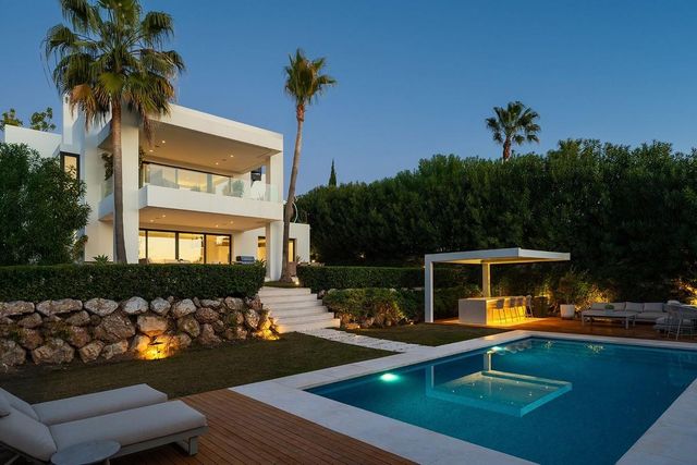 Los Olivos, Nueva Andalucía, Marbella