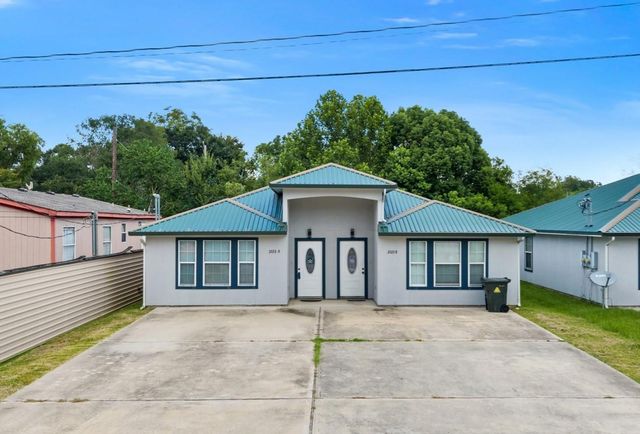3723 Putnam