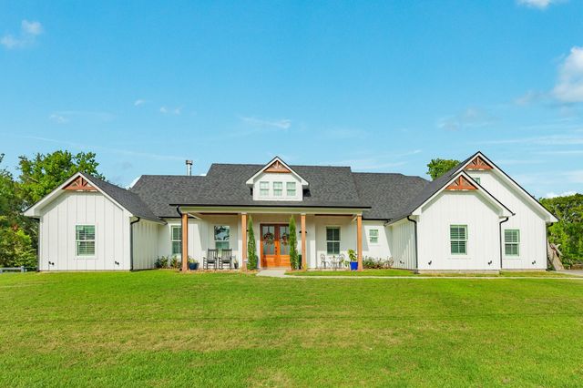206 Black Oak Dr, Angleton, TX, 77515