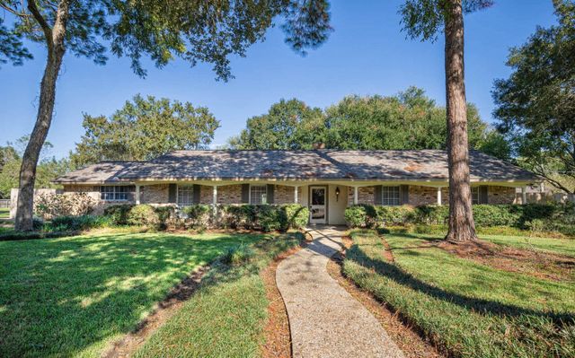 921 Victoria, Richmond, TX, 77469