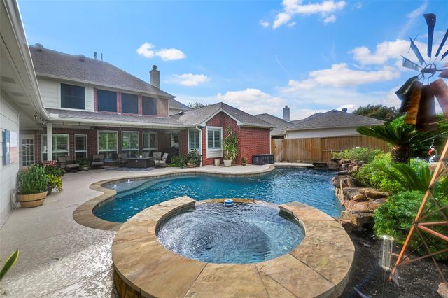 8711 Dallam Ct, Houston, TX 77064