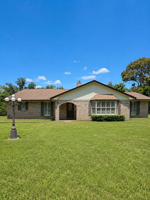 148 Hickory, Richwood, TX, 77531