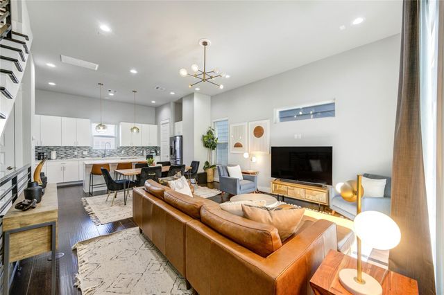 2107 Engelmohr, Houston, TX, 77054