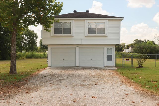 306 Virginia, Fresno, TX, 77545