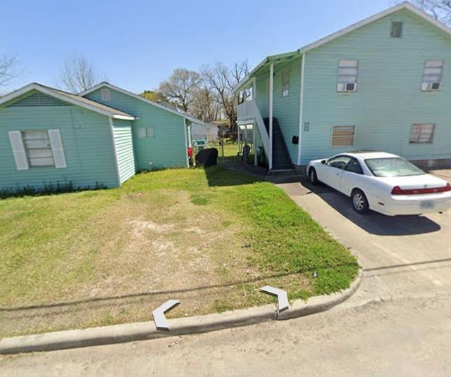 902 Thomas, Pasadena, TX, 77506
