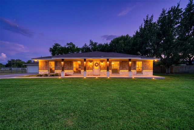  6618 Heron Ln, Pearland, TX 77584