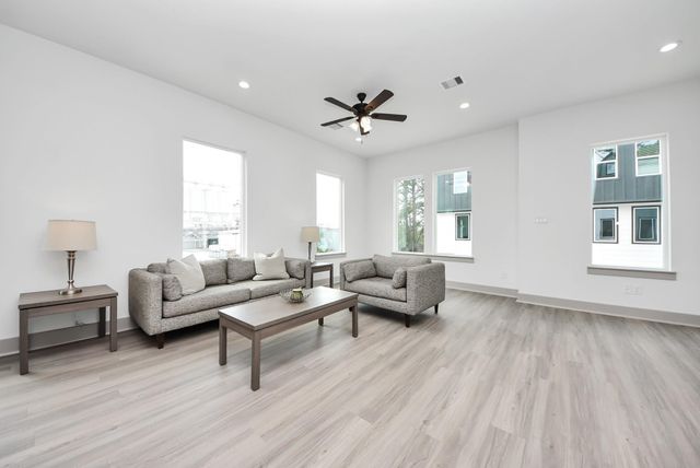 5321 Kindred Garden, Houston, TX, 77091