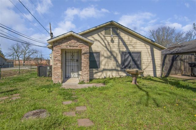 4401 Elmwood, Houston, TX, 77051