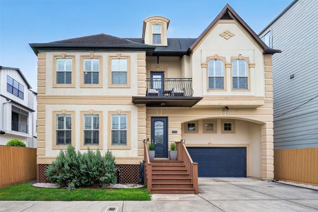 1042 15th 1/2, Houston, TX, 77008