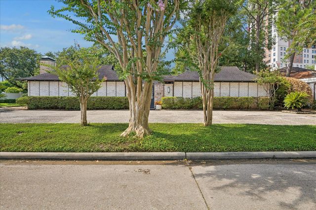 814 Wild Valley, Houston, TX, 77057
