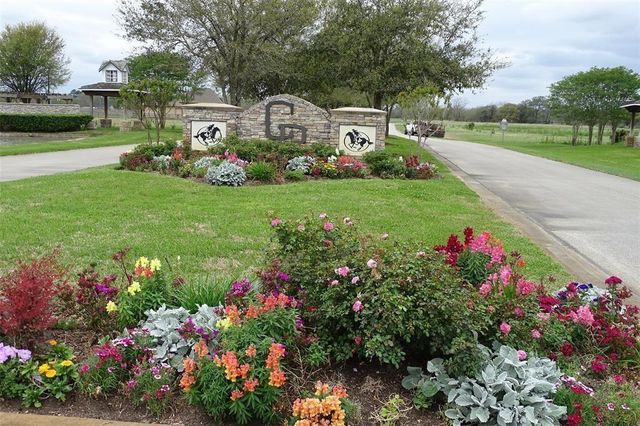 702 County Road 34, Angleton, TX, 77515