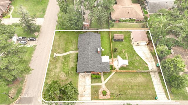 1703 Roberson, Conroe, TX, 77301