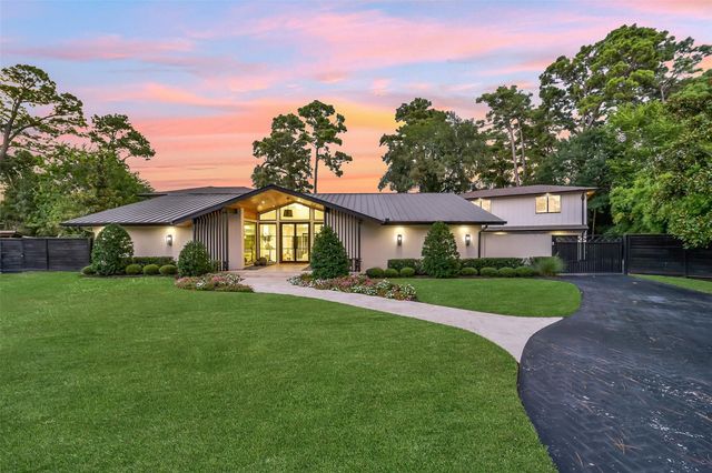30 Hedwig Cir, Houston, TX 77024