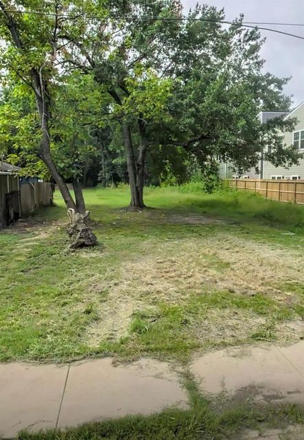 00 Paul Quinn st, Houston, TX, 77091