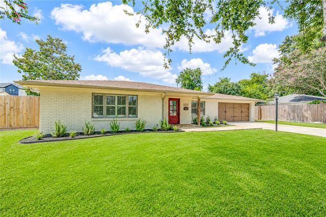 1939 Wycliffe, Houston, TX, 77043
