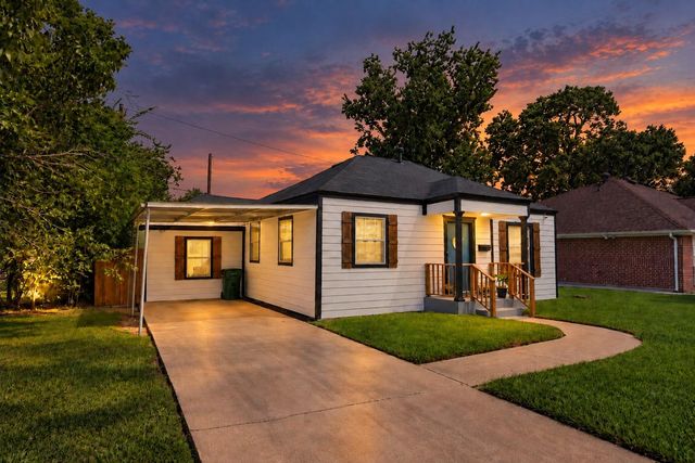 903 Willow