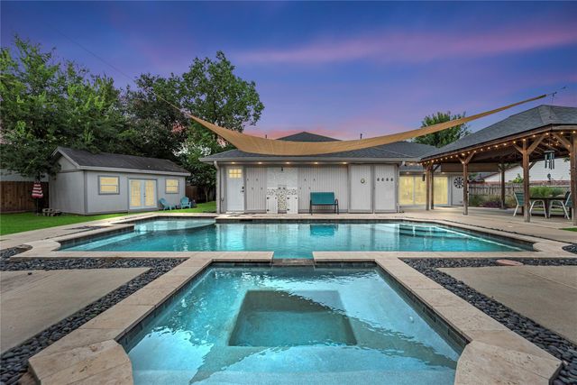 2418 Pebbledowne, Sugar Land, TX, 77478