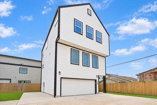 104 44th, Houston, TX, 77018