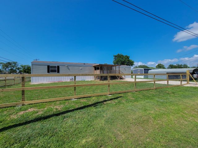 7501 Primrose