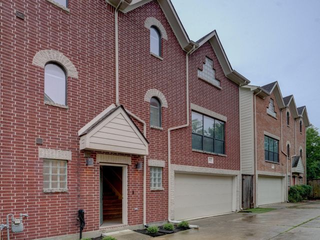  5911 Petty St, Houston, TX 77007