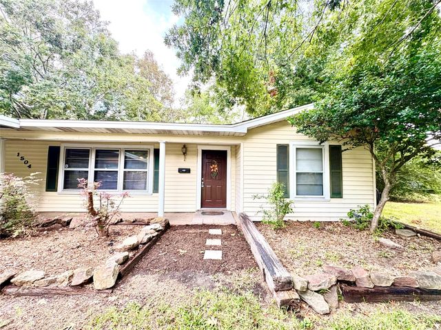 1504 Fayle, Baytown, TX, 77520