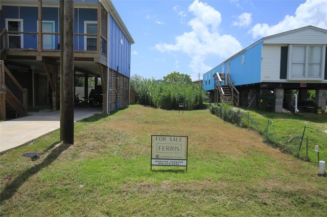 917 13th, Dickinson, TX, 77539