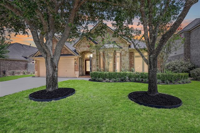 2427 Pioneer Oaks, Fresno, TX, 77545