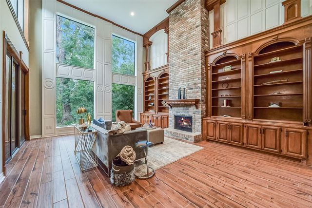  9566 Briar Forest, Houston, TX 77063