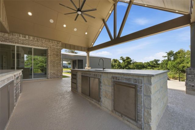  5024 Texana Dr, Baytown, TX 77523