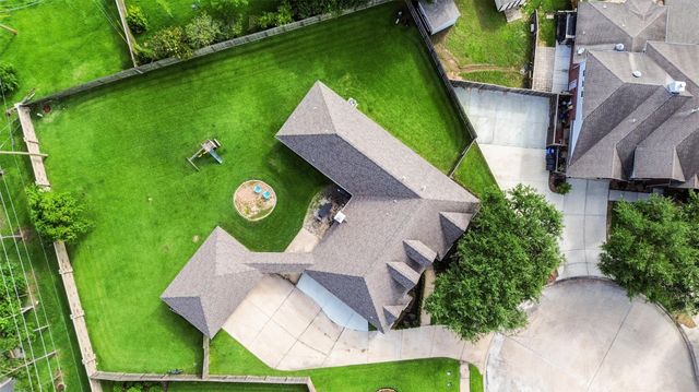 910 High Ridge, Friendswood TX 77546