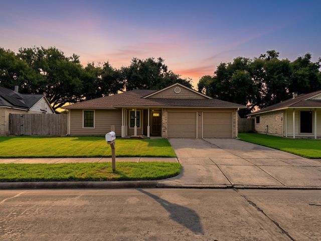 1146 Maple Creek, La Porte, TX, 77571