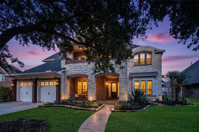  16710 Okachobee Dr, Houston, TX 77044