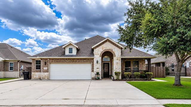 8310 Lake Tahoe Dr, Nederland, TX, 77627
