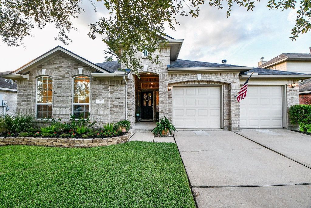 2034 Creek Shore Ln, Pearland, TX 77581 cover photo. Doors Open Tour advertisement.