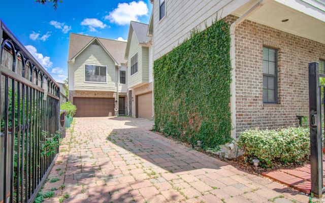 4001 Dallas, Houston, TX, 77023