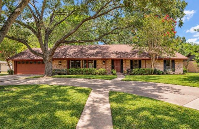  3403 Nottingham St, Pearland, TX 77581