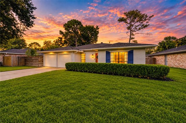  2614 Parana Dr, Houston, TX 77080