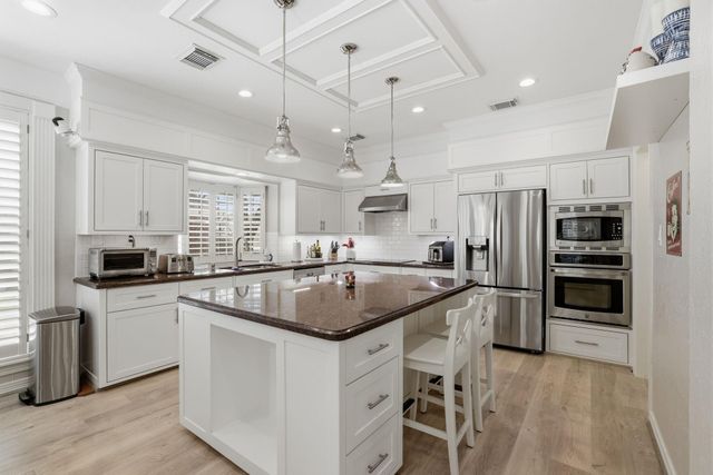 4519 Castlewood
