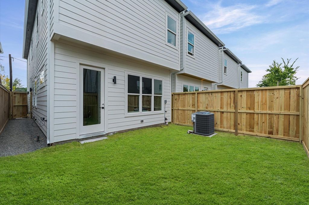 6421 Madrid St, Houston, TX 77021 cover photo. Doors Open Tour advertisement.