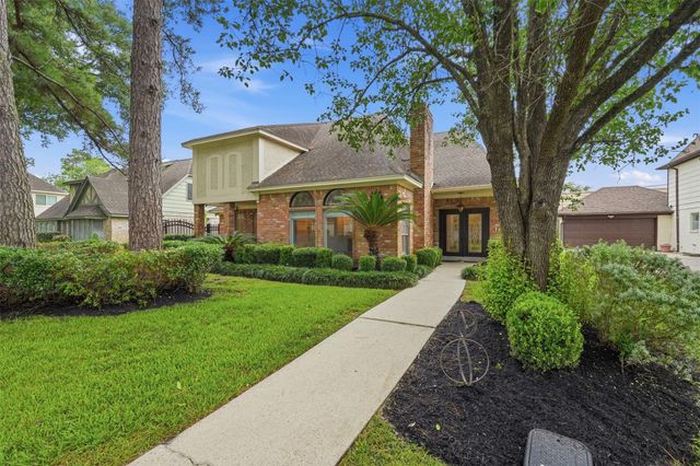  8310 Mentmore Dr, Spring, TX 77379