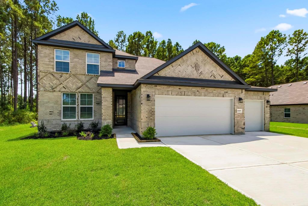 1337 Coastal Dr, Dayton, TX 77535 cover photo. Doors Open Tour advertisement.