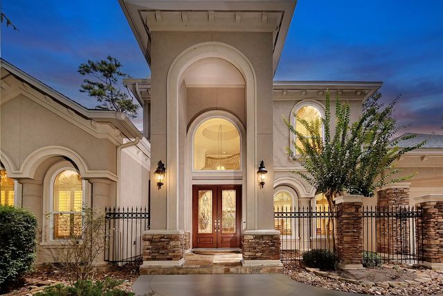10 Snow Pond, The Woodlands, TX, 77382