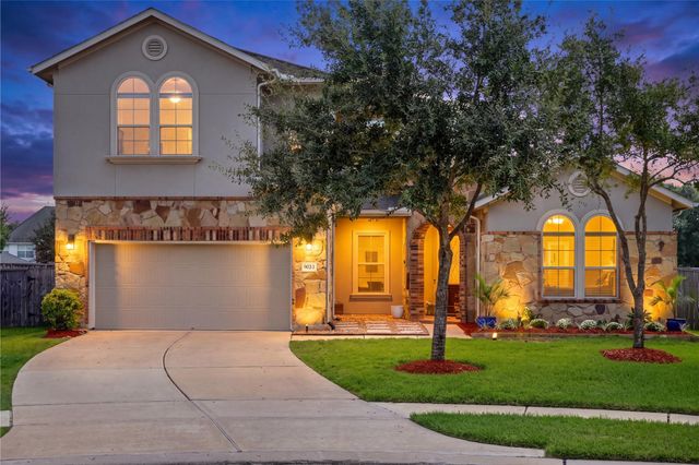  9612 Eden Ridge Ln, Pearland, TX 77584