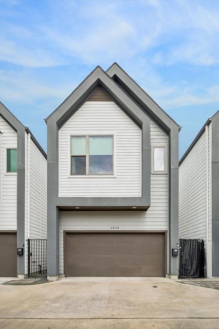 1516 Fulton, Houston, TX, 77009