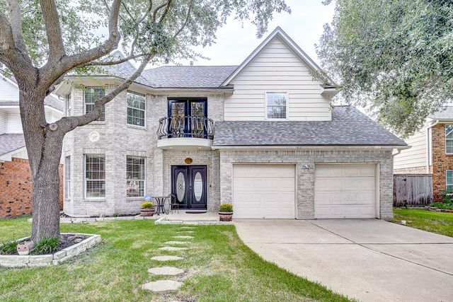  10715 Glenda Kay Dr, Houston, TX 77065
